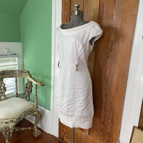 Bergdorf Goodman / Milly NY Boat Neck White Sheath Dress - Size 4 - Picture 3 of 16